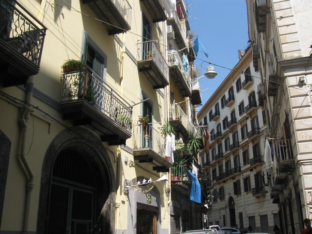ナポリLa Fontana Di Rua Catalanaアパートメント エクステリア 写真