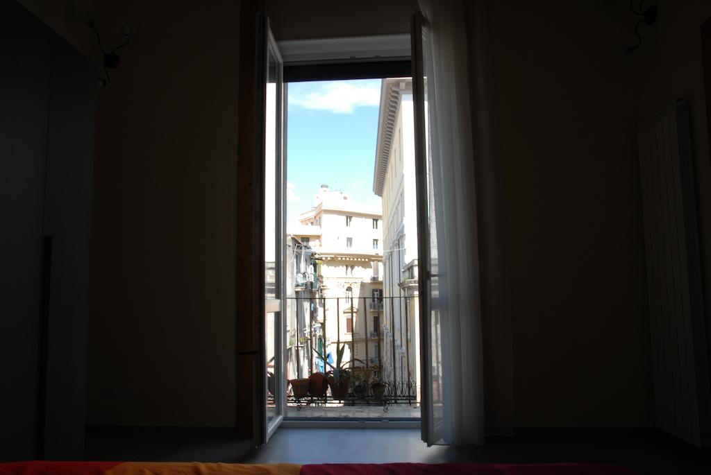 ナポリLa Fontana Di Rua Catalanaアパートメント エクステリア 写真