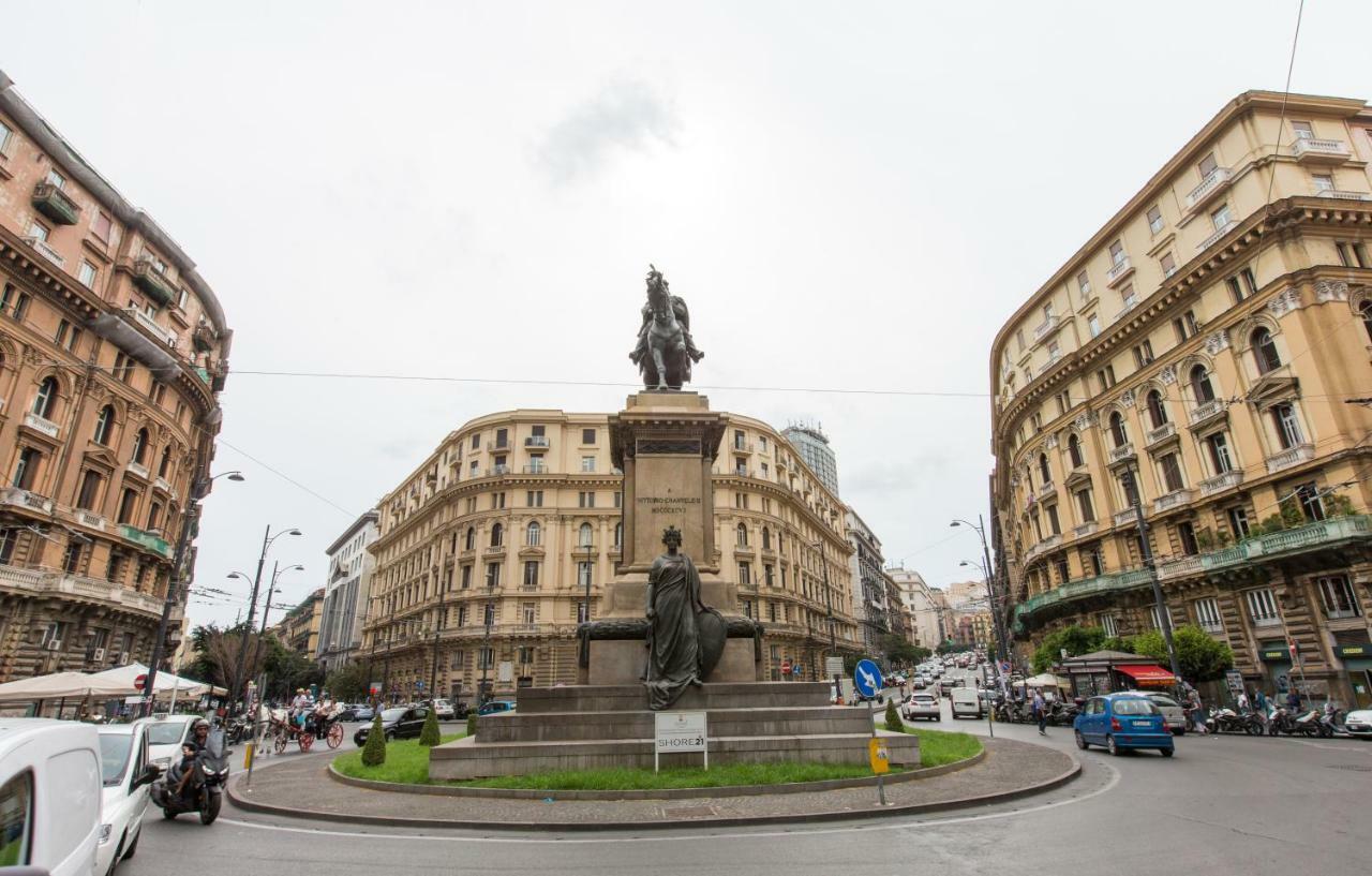ナポリLa Fontana Di Rua Catalanaアパートメント エクステリア 写真